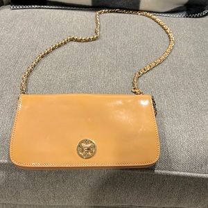 Tory burch pocketbook